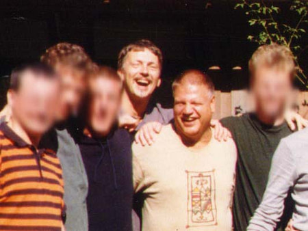 Souling bei Martin Raffael Siems (4. von links) 1999, Götz Uwe Kreß (mitte)