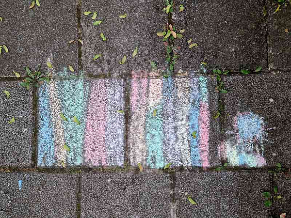 Kreide-auf-Pflaster